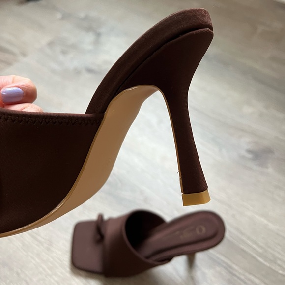 Brown Mule Sandal - Picture 11 of 11